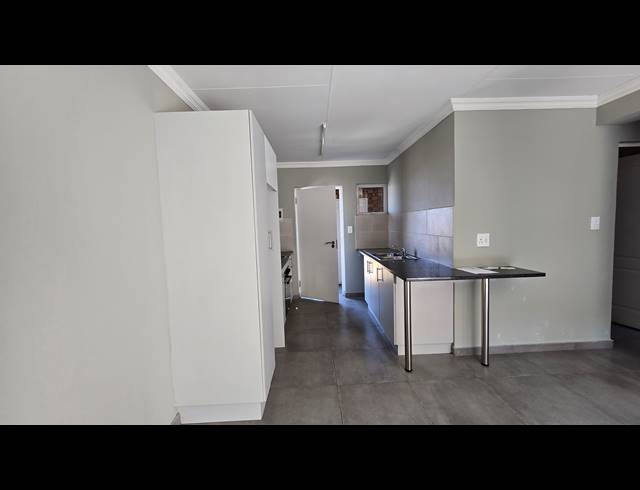 2 BEDROOM SECTIONAL TITLE FOR SALE IN NORTON SMALL FARMS